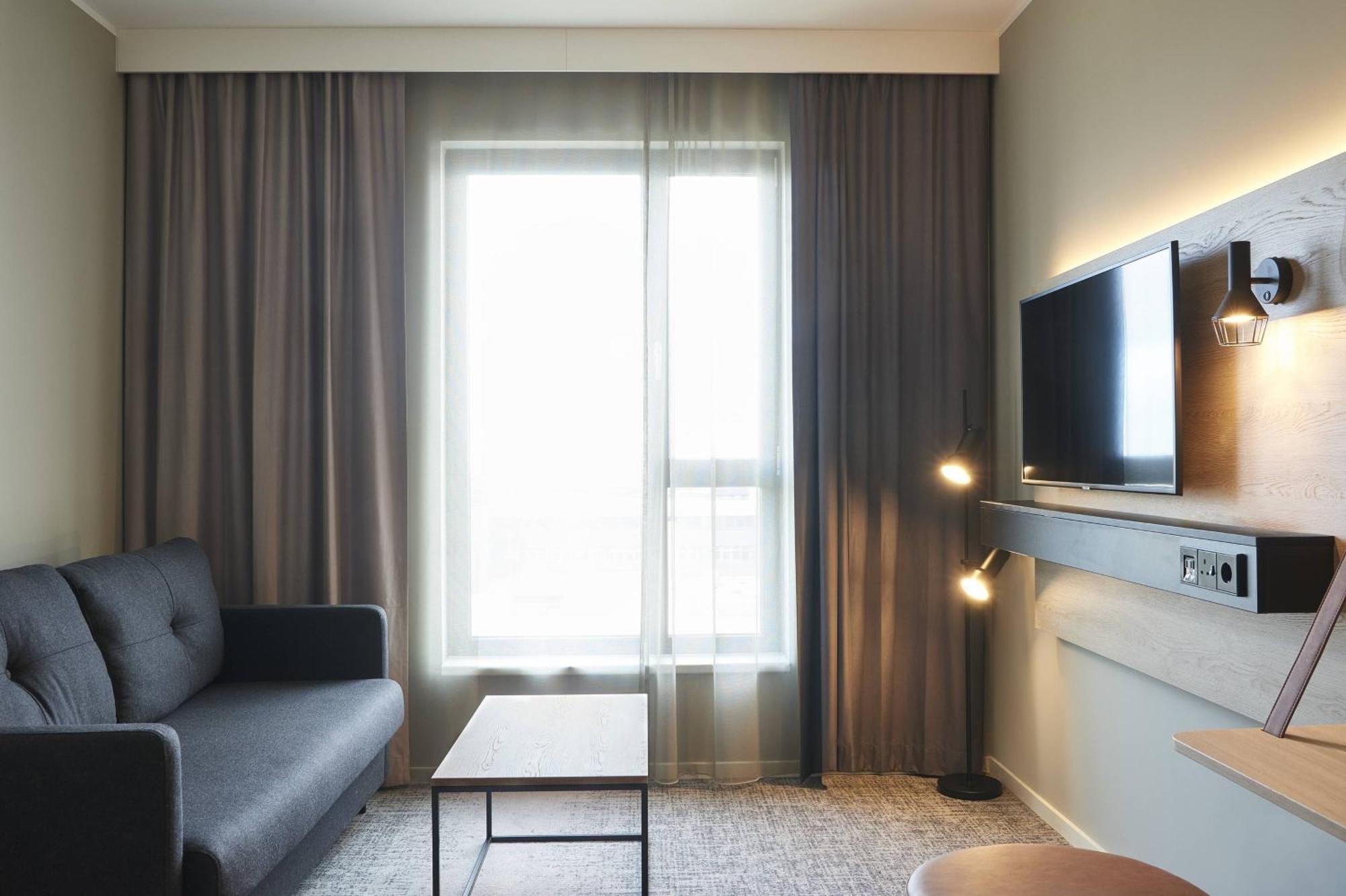 Moxy Birmingham Nec Hotell Bickenhill Eksteriør bilde