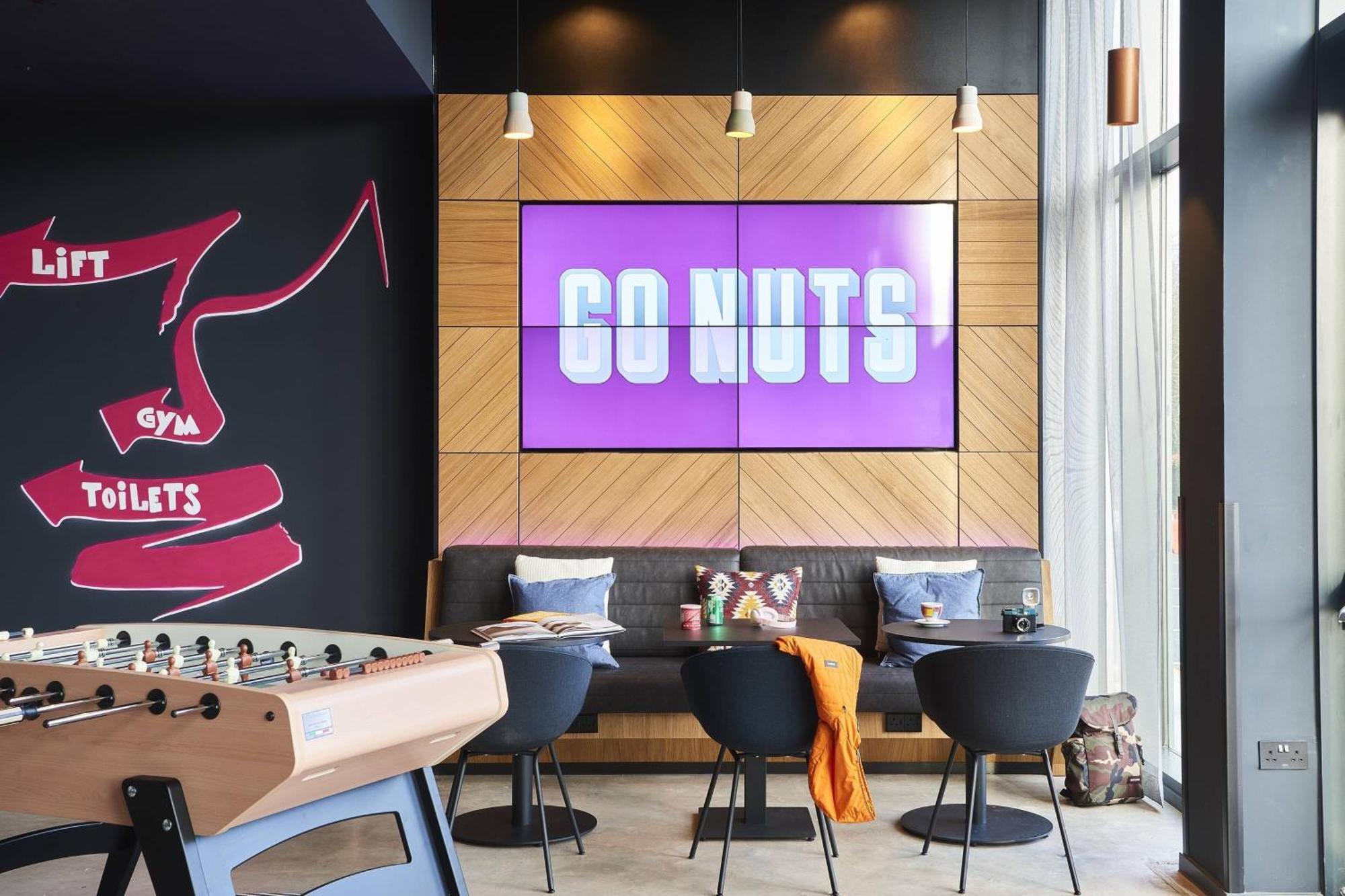 Moxy Birmingham Nec Hotell Bickenhill Eksteriør bilde